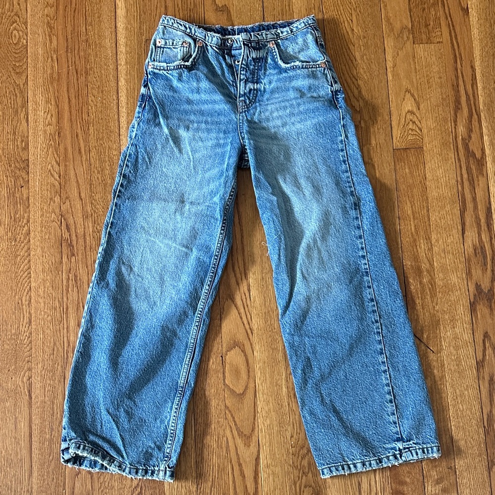 Zara kids jeans - light wash. Size 11-12 152 cm - snap fly